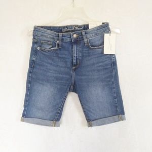 NWT**Universal Thread high rise shorts.  Size 4